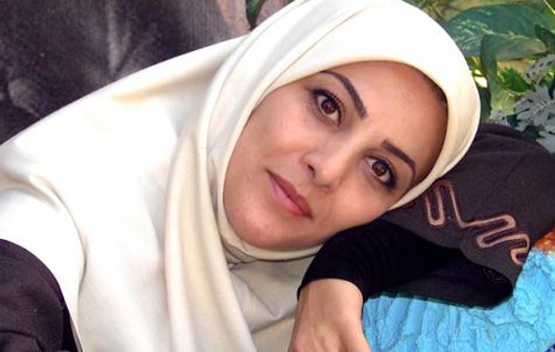 مجری معروف تلویزیون با انتشار تصاویر ازدواجش به شایعات پایان داد!