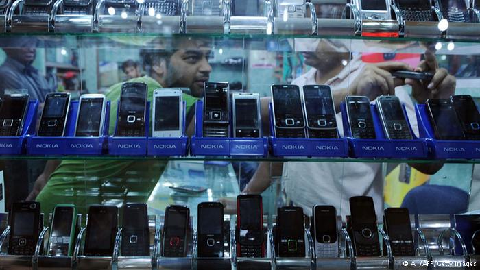 کاهش تشریفات قانونی واردات گوشی تلفن همراه به یک روز 