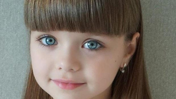 دختر بچه‌ی زیبای روس با 500 هزار فالوئر در اینستاگرام! (+تصاویر)