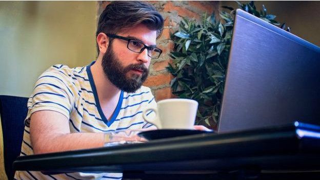 تحصیل رایگان در دانشگاه آنلاین برای پناه‌جویان