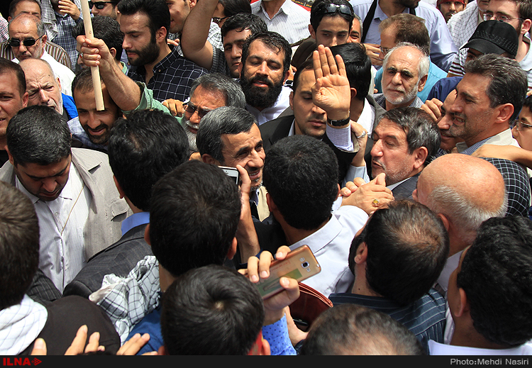 حضور حاشیه‌ساز احمدی‌نژاد در راهپیمایی روز قدس/ عکس