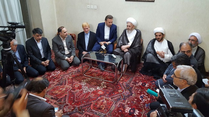 آیت الله سبحانی: در عصر ارتباطات نباید ارتباطات جهانی را از بین برد