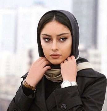 خانم بازیگر ایرانی در خارج از کشور مدل شد! (+عکس)