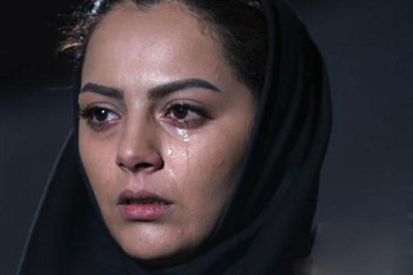 بغض و درماندگی &quot;چکامه چمن ماه&quot; در پست فیس‌بوکی‌اش (+عکس)