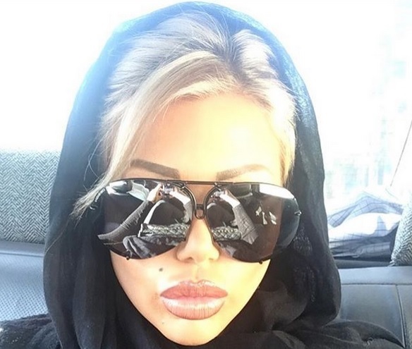 حضور جنجالی خانم بازیگر فیلم‌های غیراخلاقی در تهران! (+عکس)