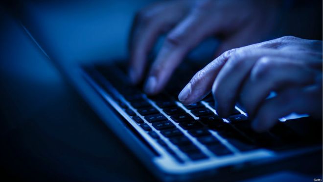 تبدیل افغانستان به پل ارتباط اینترنتی کشورهای پیرامونش 