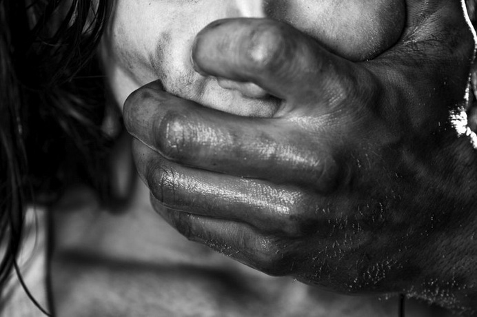 تجاوز به دختر 8 ساله توسط 5 پسر زیر 14 سال