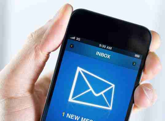 شکایت دولت از انتشاردهندگان یک پیامک کذب 