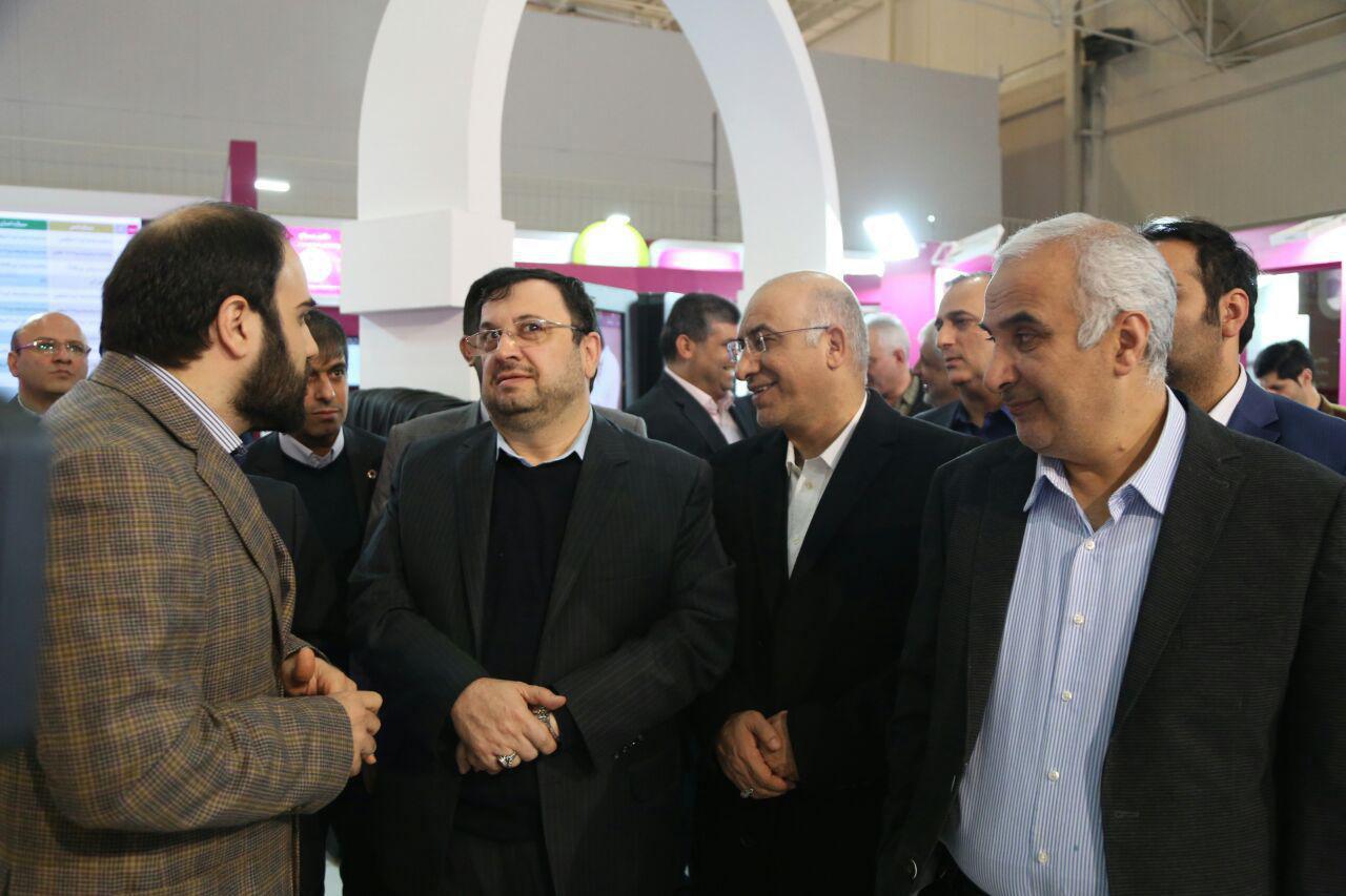 تشریح اقدامات ارتباطی رایتل در حضور دبیر شورای عالی فضای مجازی در الکامپ