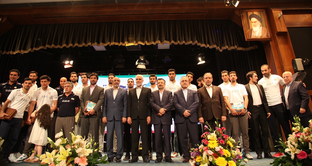 پاداش همراه اول به ملی پوشان والیبال اهدا شد