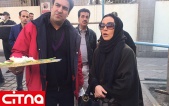 زیبا بروفه در محل حادثه پلاسکو غذا و سوهان توزیع کرد (+تصاویر)
