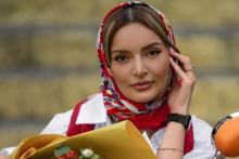 نیلوفر پارسا