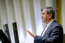 همتی وزیر اقتصاد