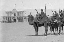 نظامی 