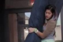 دختر دانشجویی که رختخواب تجاوزش را همیشه با خود حمل می‎کند!+ عکس