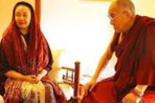 هشدار کیهان درباره سوء استفاده از یک‌ بازیگر زن ایرانی +عکس