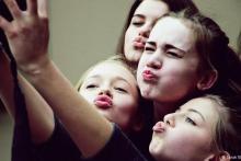 عکس سلفی خطر انتقال شپش را افزایش می‌دهد