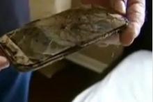 گوشی "Galaxy S4" زیر بالشت آتش گرفت +عکس