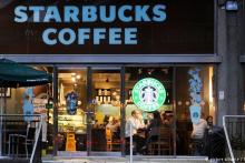 امکان شارژ وایرلس تلفن‌های همراه در "استارباکس"