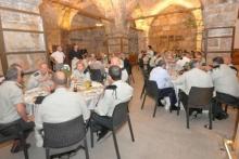 انتشار عکسی جنجالی در توئیتر از مهمانی شام صهیونیست‎ها