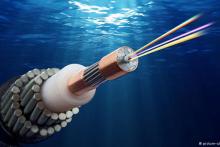 اعتراض شدید فعالان اینترنتی به بی‎طرفی آمریکا در شبکه اینترنت