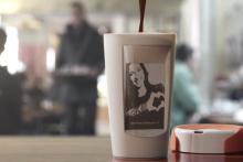 طراحی عجیب فنجانی که به اینترنت وصل می‎شود!+ عکس