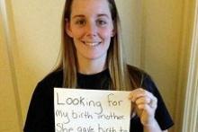 فیس بوک، دختر سر راهی را پس از 27 سال به مادر نامهربانش رساند (+عکس)