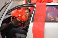 اهدای خودروی سمند به برنده خوش شانس جشنواره آفتاب تالیا +تصاویر