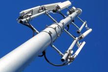 زنگ خطر تاثیر دکل‌های تلفن همراه بر سلامت شهروندان!