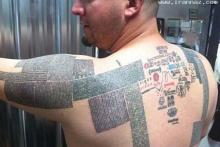 کسب درآمد میلیاردی با خالکوبی آدرس سایت روی بدن +عکس 