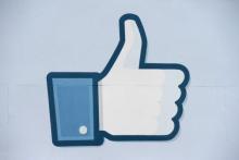 طنز/ لایک فردای فرزندانتان را امروز بزنید!