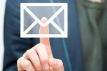 واعظی: پیشرفت فناوری به این معنا نیست که پست فراموش شود