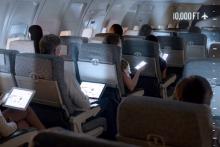 چرا باید در هواپیما موبایل را خاموش کنیم؟!