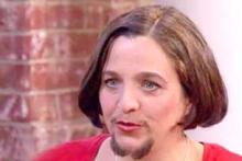 انتشار عکس زن ریش پرفسوری در وبلاگش جنجال آفرید!+ عکس