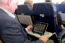 استفاده از موبایل&lrm;های هوشمند و تبلت در پروازهای آمریکا آزاد می&lrm;شود