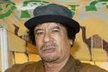 شبکه‎های اجتماعی: معمر قذافی زنده و تحت درمان است! عکس