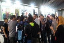 صف 40 ساعته متقاضیان خرید نیم بهای گوشی جدید LG در ایران! +تصاویر