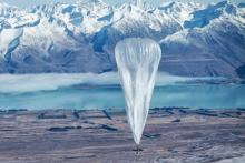 "آسمان ایران مقصد نهایی بالون&lrm;های گوگل"