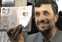 ماجرای پیامک&zwnj;های &laquo;اشتباهی رئیس&zwnj;جمهور شدن احمدی&zwnj;نژاد&raquo;