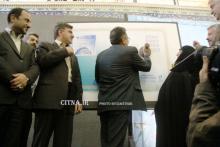 تمبر یاد بود نوزدهمین نمایشگاه بین المللی مطبوعات و خبرگزاری&lrm;ها رونمایی شد