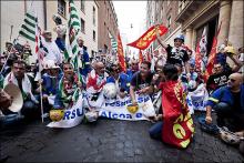 کارکنان بخش مخابرات ایتالیا دست از کار کشیدند