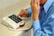 یک مرد استرالیایی 15 ساعت پشت تلفن منتظر پاسخ ماند