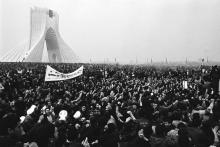 "اگر سال ۵۷ اینترنت بود، بلایی مثل انقلاب اسلامی سرمان نمی‌آمد!"