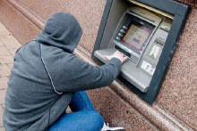 درج رمز معکوس عابربانک برای ردگیری پلیس، دروغ فضای مجازی است