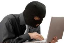 سرقت اینترنتی با استفاده از رمز دوم عابر بانک در کافی‌نت