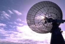 حسین شریعتمداری: شبکه‌های ‌ماهواره‌ای تعطیل نشوند!