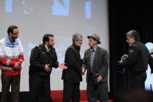 تقدیر از ریزعلی خواجوی در جشنواره شهروند برگزیده+ عکس