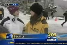 زن عصبانی خطاب به خبرنگار در برنامه زنده: تو یک ضدحال و خرمگس معرکه هستی! + تصویر 