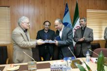 بازار مخابرات دنیا، یک بازار 18 هزار میلیارد دلاری است