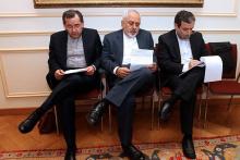 (تصاویر) تیم هسته‌ای ایران در حال خواندن متن تفاهم 